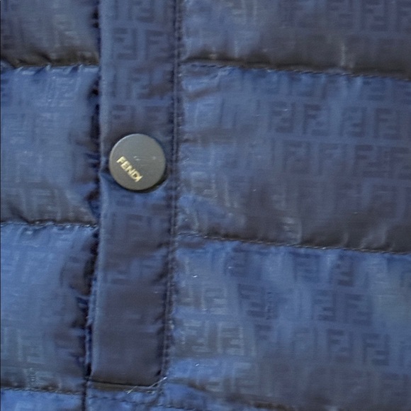 Fendi Puffer Vest Size 6 - Picture 3 of 10